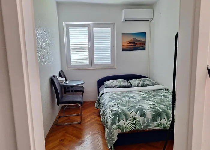 Hostel Melada Dom